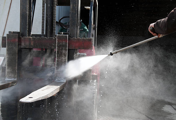 Why Choose Our Certified Pressure Washing Experts for Your Project Needs in Steele Creek, AK?